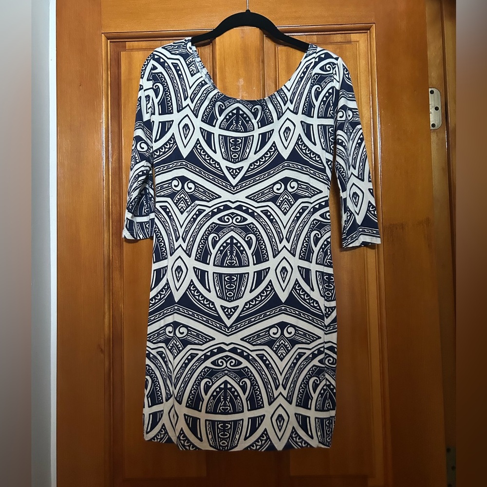 Manuheali’i Kourtney Dress